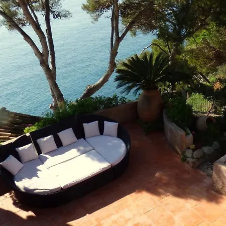Sleeps 10 Pool Air Con Wifi *
