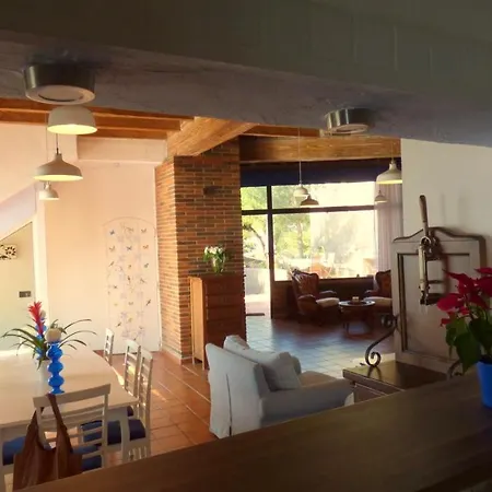 Вилла Sleeps 10 Pool Air Con Wifi Льорет-де-Мар